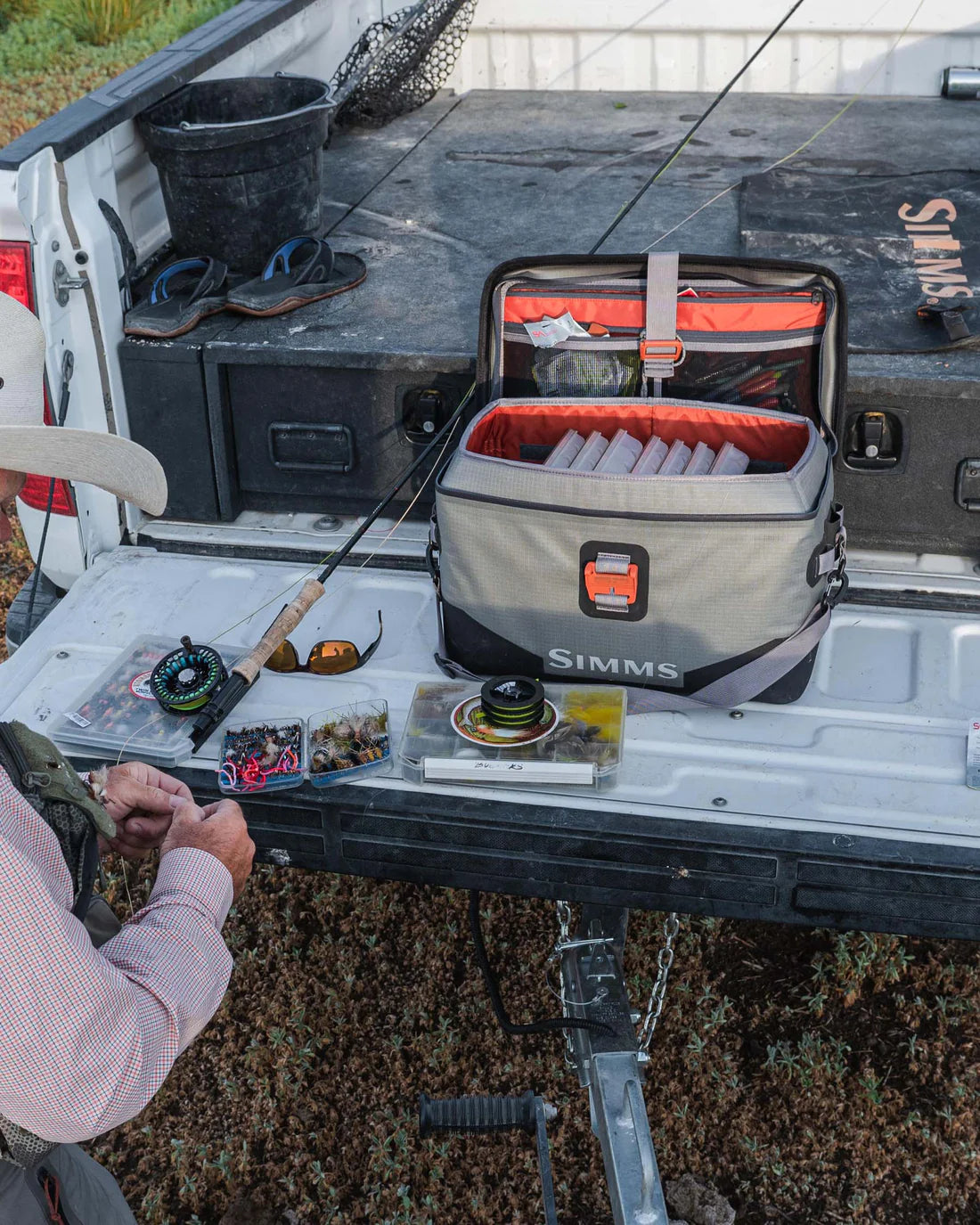 Simms Dry Creek Boat Bag Small 20L image 4