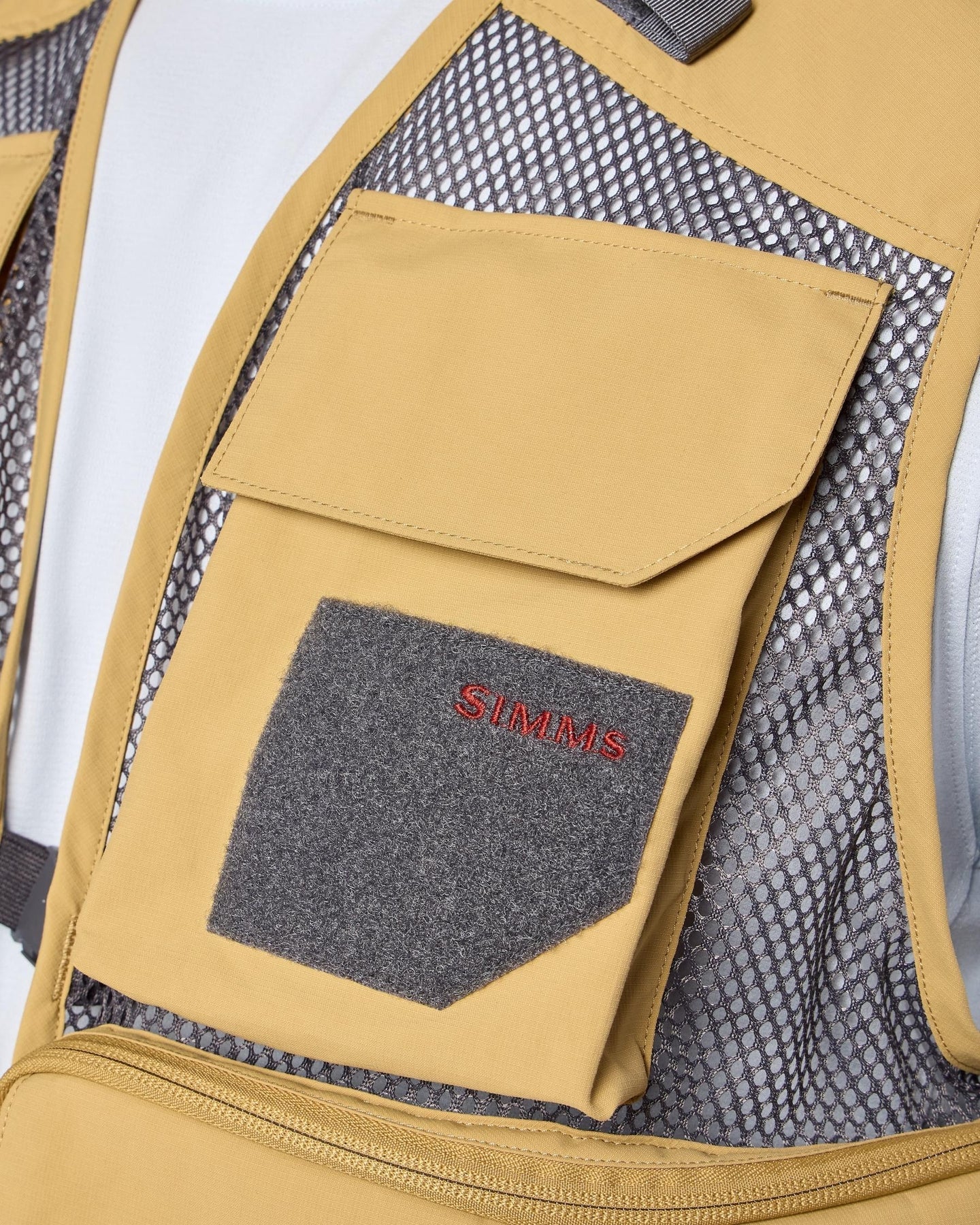 Simms Tributary Fishing Vest – Yellowstone Angler