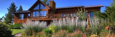 A Bed & Breakfast Surrounded by Lush Greenery