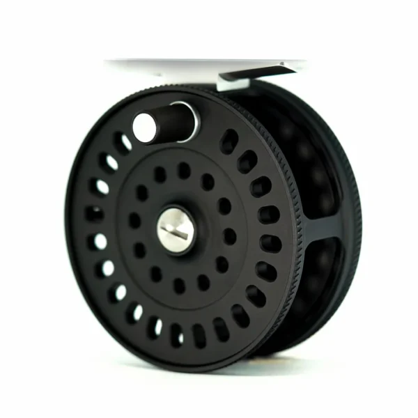 IWANA  MINAMI 3" Fly Reel in black